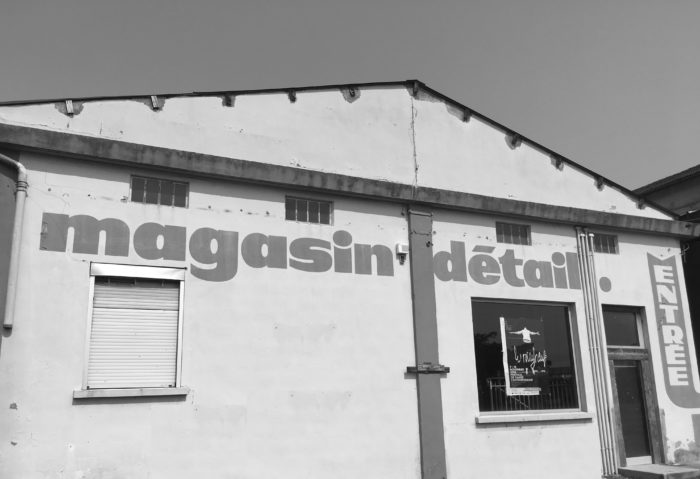 Peyssies / Magasin Détails