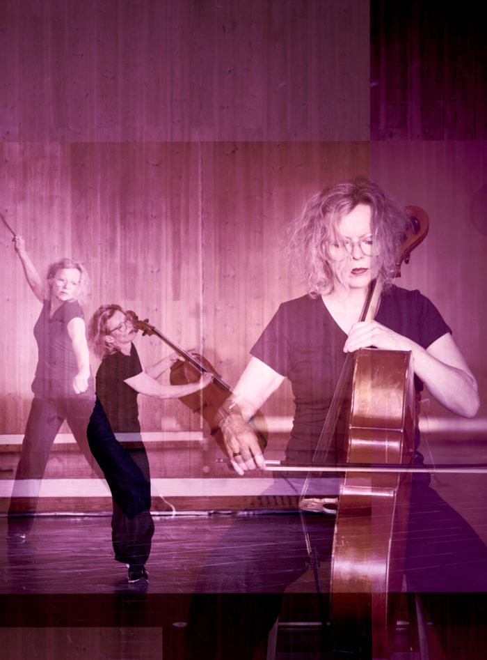 MOVING CELLIST
